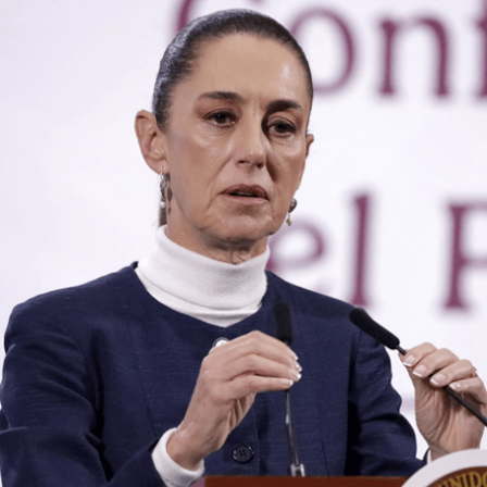 Solo 12 horas después de que México aprobara y publicara la nueva regulación sobre inteligencia artificial, con penas de cárcel por abuso de IA - 40% de los Periodistas Enfrentan Riesgo de Despido, Ola de Protestas Crece con Fuerza