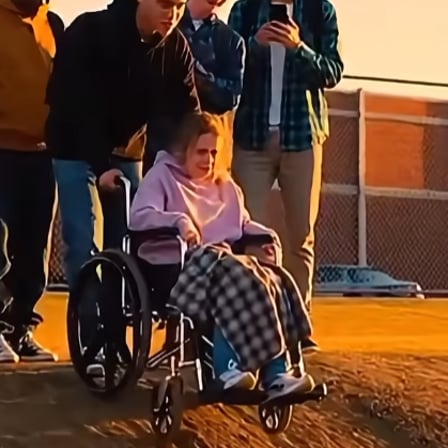 PARTE 2: Se Burlaron de Él por Diversión… Hasta Que Un Momento Lo Cambió Todo