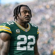 Super Bowl Champion and 3x All-Pro Purchases $3.5 Million Property in Green Bay — Fans Speculate He Has Reached Agreement with the Packers