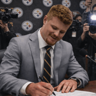 BREAKING: Pittsburgh Steelers Reach Personal Agreement with Big Ten Tackling Leader - Building the NFL's Strongest Defense with TJ Watt Taking on a New Role