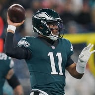 Just 12 Hours After Being Released by the Patriots, Former Superstar QB – The Most Sought-After Quarterback in the NFL with Over 96 Career TDs – Expresses Desire to Join the Eagles