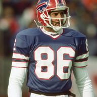 Buffalo Bills “Buy Back” Home in Orchard Park and Cover All Treatment Costs for Team Legend After He Was Forced to Sell Everything – Including His House – to Fight Malignant Cancer