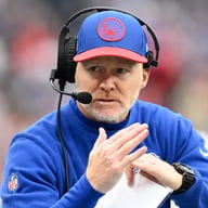 Former Legendary Bills Coach Signs One-Day Contract to Retire in Buffalo After Being Released, Sends Emotional Five-Word Message to Fans
