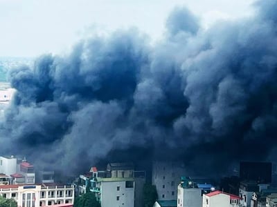 Nguyên nhân trận cháy kinhoang ở cầu Vĩnh Tuy: Lửa bù;ng lên kèm theo tiếng n//ổ lớn thế này… rất có thể là…