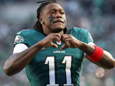 Eagles Fan Favorite Says He’s Played His Final Snap in Philadelphia After Team Silence