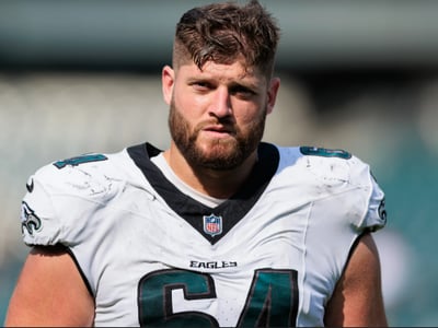 Eagles Depth Star Shockingly Declines Re-Sign, Announces “Temporary” Retirement to Care for Seriously Ill Parents
