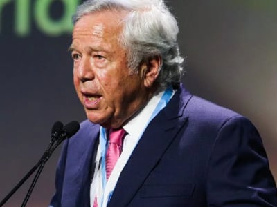 Owner Robert Kraft and the Entire Patriots Team Apologize and Commit to Financial Compensation for the Boston Bar Owner After Patriots Players Held an "Illegal Party" in January