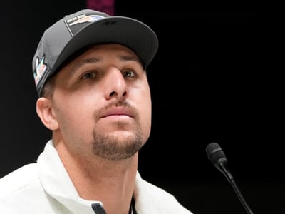 Immediately after joining the Atlanta Falcons, Patriots star Austin Hooper sent a heartfelt thank-you to the teammate who stood beside him throughout his two years in New England