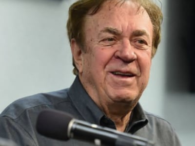 John Menard Jr. Considers Offering a Record Price to Buy Green Bay Packers “Naming Rights” Immediately After the Team Is Put Up for Sale Following Financial Difficulties