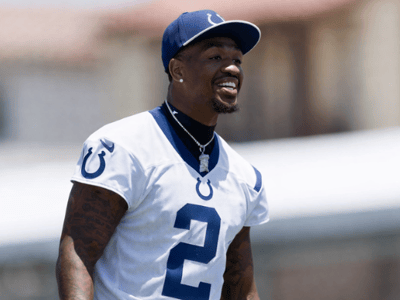Just 3 Hours After Becoming a Free Agent, Superstar Safety with Over 302 Career Tackles Shocks NFL by Turning Down Record Deal with Cowboys and Deciding to Sign with Colts That Night