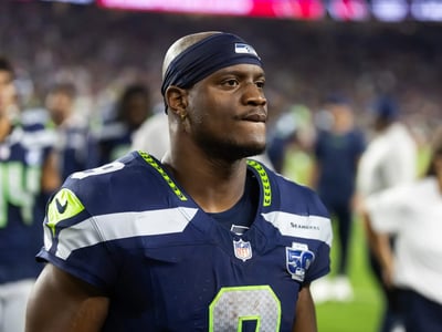 Star Kenneth Walker III Speaks Out Amid Speculation He Will Leave Seahawks for Buffalo Bills With a Record-Breaking $80 Million Contract