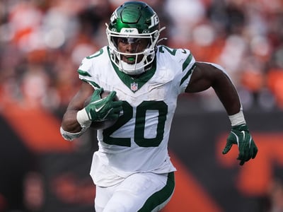 Cowboys Take Advantage of Breece Hall News, Make Smart Decision That Will Change the Team’s Future