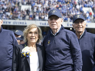 This Is Bigger Than Any Super Bowl - Cowboys Icon Roger Staubach and His Wife Just Did Something NO Billionaire Has Done — Wiped Out $720,000 in School Lunch Debt for Thousands of Hungry Kids Across 115 Schools
