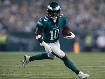 A Super Bowl Champion and 8-Time Pro Bowler Is Selling His Miami Home After Being “Betrayed” by the Dolphins – Just Days Later, He Purchased a $3 Million House in Philadelphia as Fans Speculate a Deal with the Eagles Is Already Done