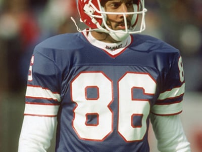 Buffalo Bills “Buy Back” Home in Orchard Park and Cover All Treatment Costs for Team Legend After He Was Forced to Sell Everything – Including His House – to Fight Malignant Cancer