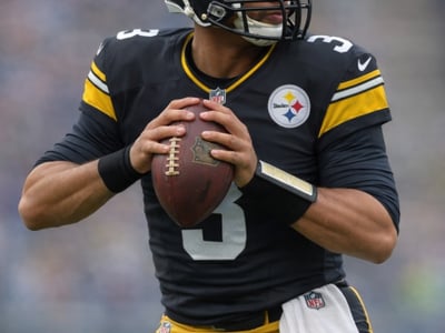 Just 12 hours after receiving interest from the Steelers, a Super Bowl legend with 9 Pro Bowl selections in his career declared that he is willing to join Pittsburgh but only if the team ends all contact with Aaron Rodgers