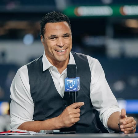 Chiefs Tap Beloved Legend Tony Gonzalez as New Director of College Scouting
