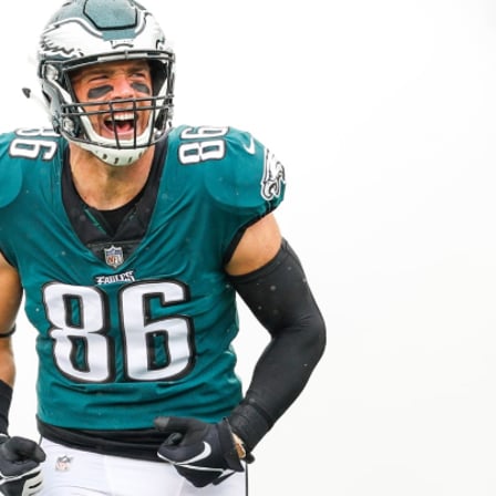 Eagles Legends Sign One-Day Contract to Retire in Philadelphia at 35