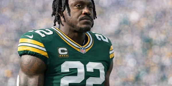 Super Bowl Champion and 3x All-Pro Purchases $3.5 Million Property in Green Bay — Fans Speculate He Has Reached Agreement with the Packers