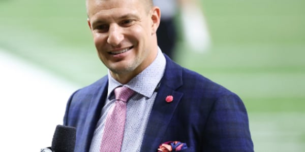 Legend Rob Gronkowski Refuses to Retire No. 87 Permanently - Allows Romeo Doubs to Wear the Iconic Number and Sends an Emotional Message to the New Offensive Star