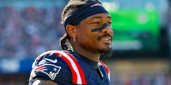 Eagles Continue to Reject Patriots in A.J. Brown Trade with Unreasonable Demands – New England Likely to Reunite with Stefon Diggs Soon, According to Adam Schefter