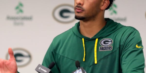 New Icon of the Packers, Jordan Love Speaks Out to Defend Legend Brett Favre Amidst Intense NFL "Boycott" Wave