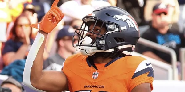 “I CHOOSE DENVER” – Broncos Dual-Threat RB Shocks NFL by Accepting Minimum Deal to Return for Fourth Season Amid Trade Rumors