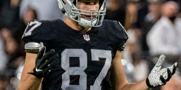 Texans Strengthen Offense with Foster Moreau – A New Opportunity After Overcoming Hodgkin’s Lymphoma
