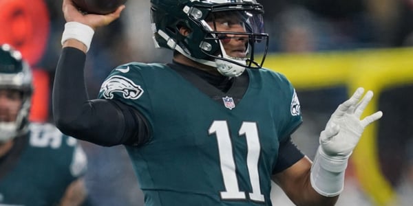 Just 12 Hours After Being Released by the Patriots, Former Superstar QB – The Most Sought-After Quarterback in the NFL with Over 96 Career TDs – Expresses Desire to Join the Eagles