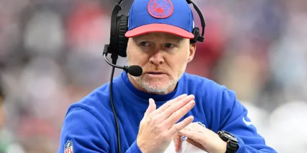 Former Legendary Bills Coach Signs One-Day Contract to Retire in Buffalo After Being Released, Sends Emotional Five-Word Message to Fans