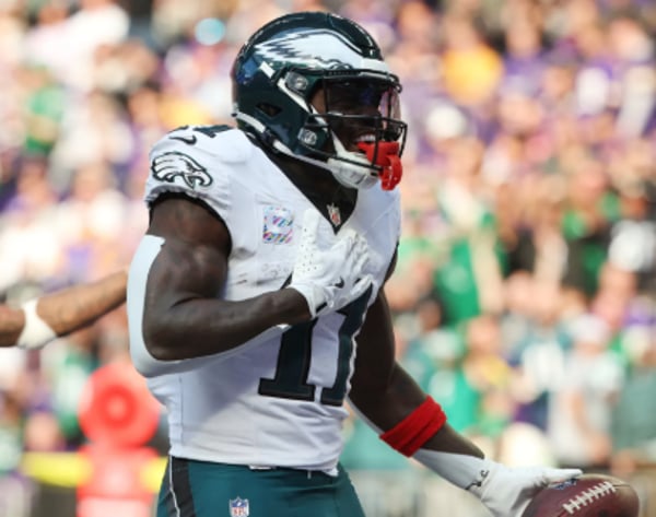 3x Pro Bowl Eagles Superstar Lists $5.5 Million South Jersey Condo, Fans Speculate Contract Deal with Eagles May Be Over