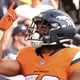 “I CHOOSE DENVER” – Broncos Dual-Threat RB Shocks NFL by Accepting Minimum Deal to Return for Fourth Season Amid Trade Rumors