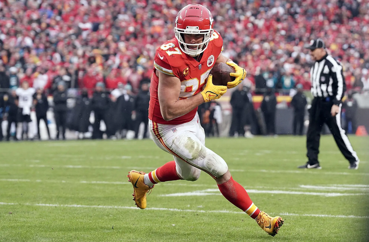 Chiefs Add 563-Catch Tight End to Pair with Travis Kelce