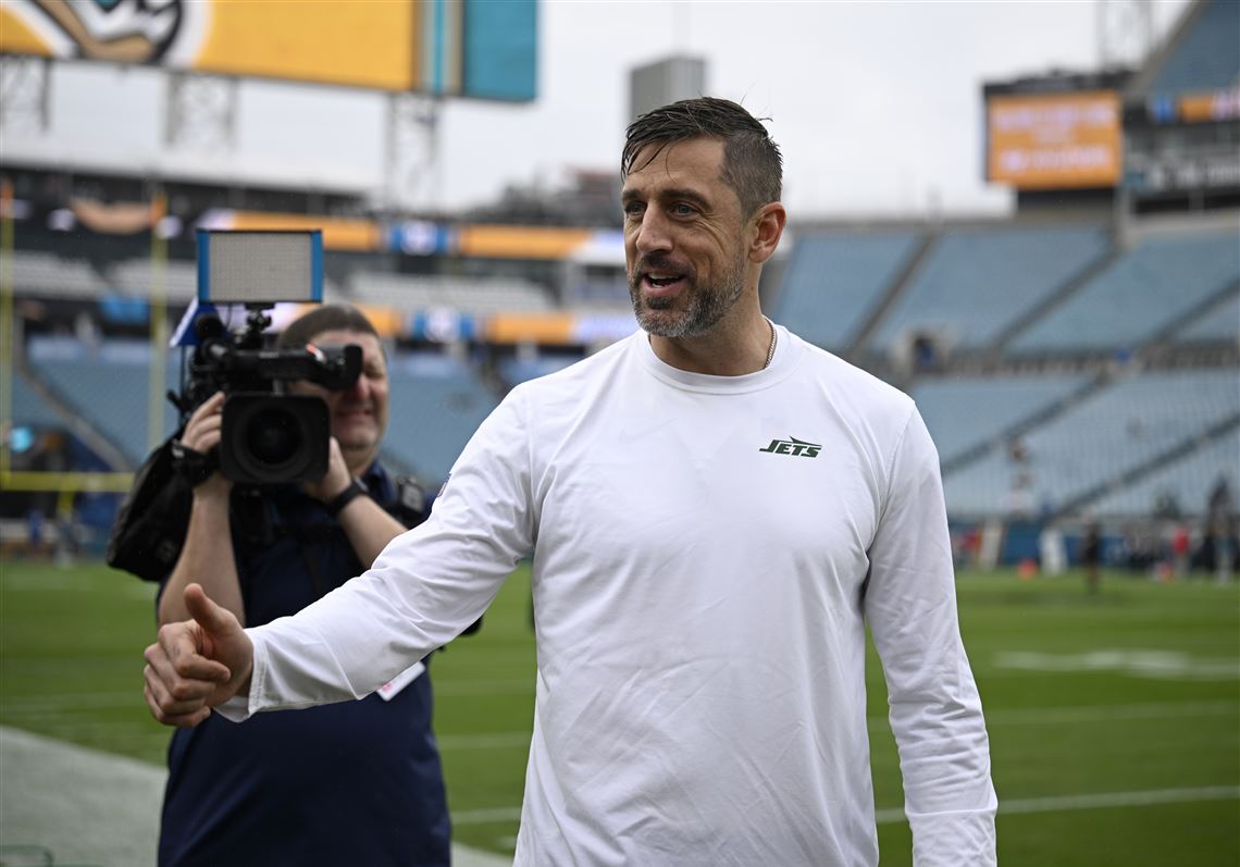 Steelers in Talks with Packers for Aaron Rodgers-Approved WR