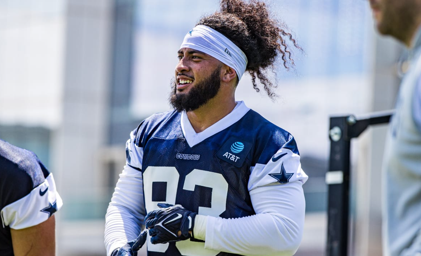 Former Cowboys star expresses frustration at struggling with Washington Commanders for starting spot