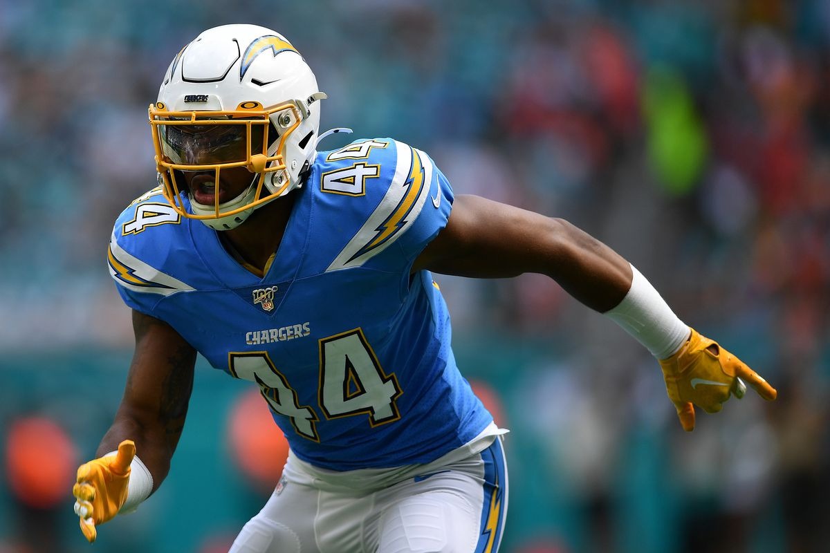 Cowboys Will Make ‘Major Upgrade’ With $18 Million LB From NFC West
