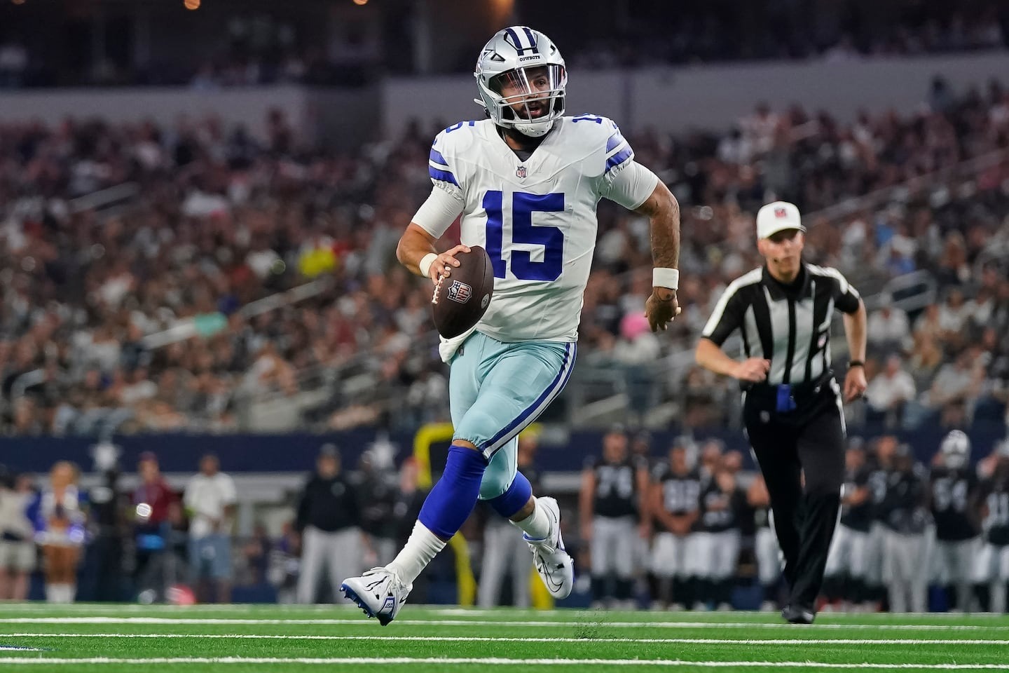Ex-Eagles Quarterback Joins Cowboys with One Mission - Make Philly Pay