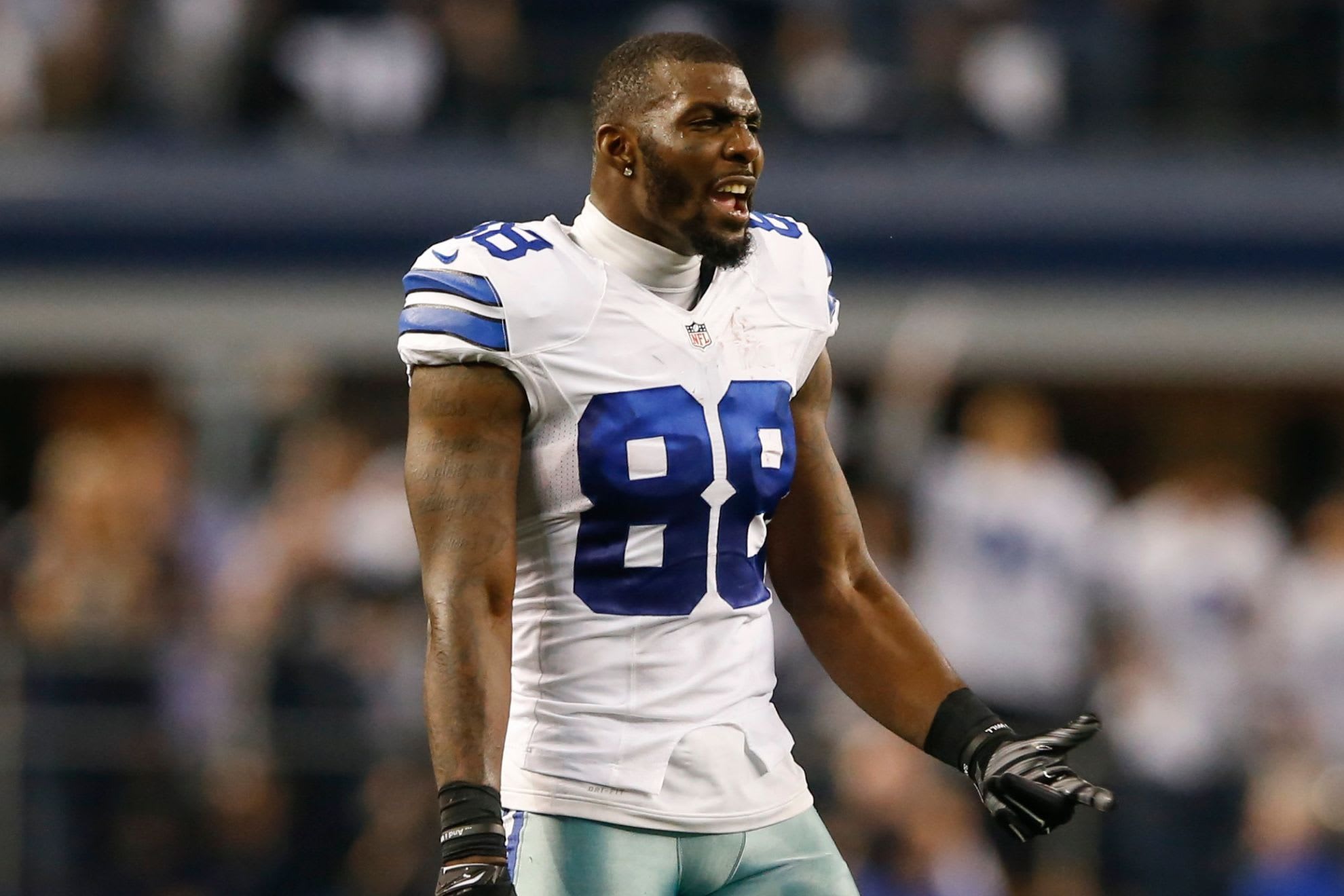 Dez Bryant "Exposes" Jerry Jones for How He Was Mistreated in Dallas - And Speaks Out in Defense of Parsons.