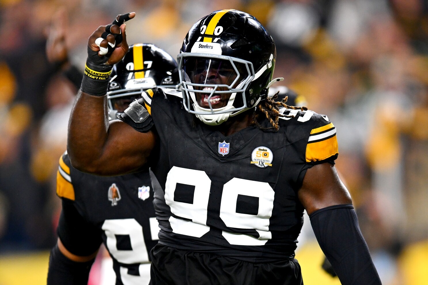 Ex-Steelers Star Fires Back at Pittsburgh After Signing With Bills
