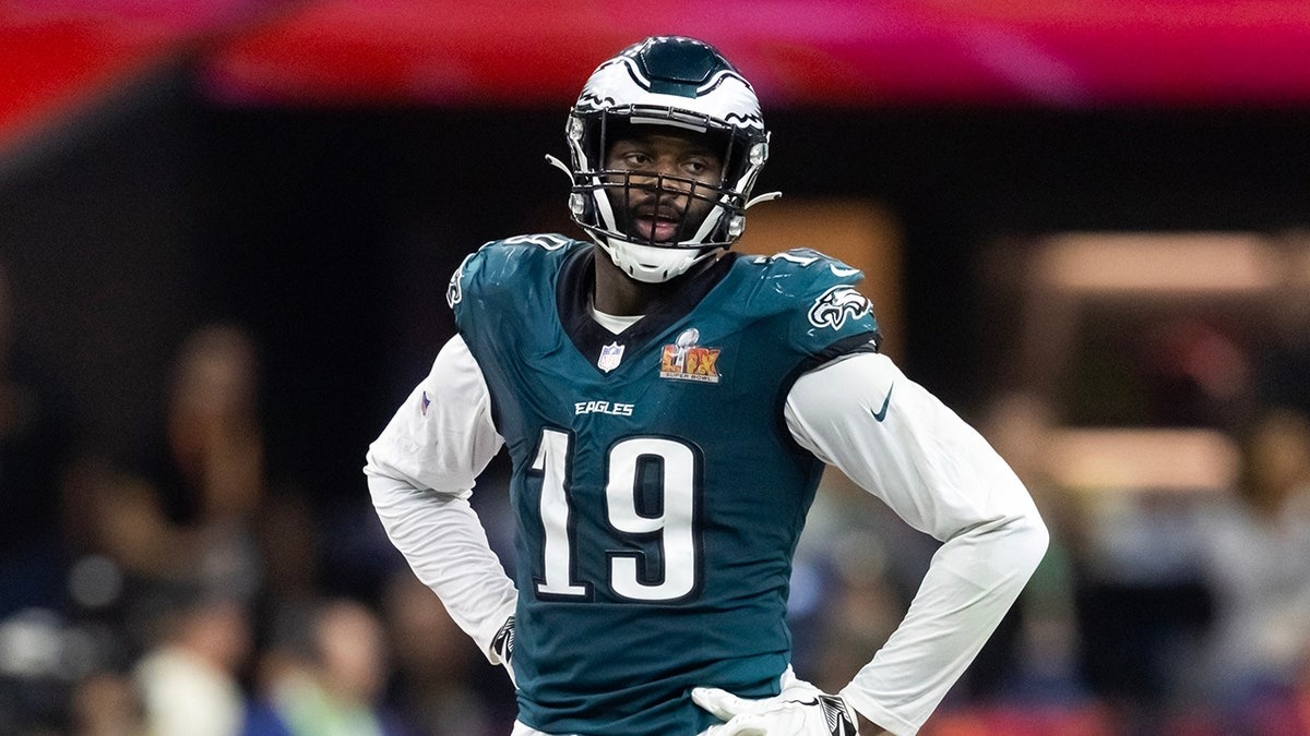 Ex-Eagles Defender Secures Massive Deal With Cardinals, Vows to Prove Howie Roseman Wrong