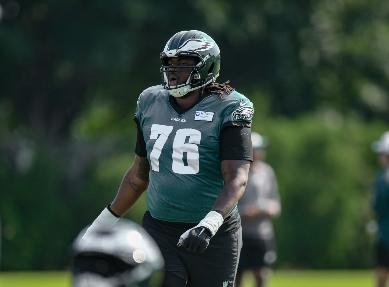 Eagles Add Guard to 53-Man Roster, Bring Back WR to Practice Squad