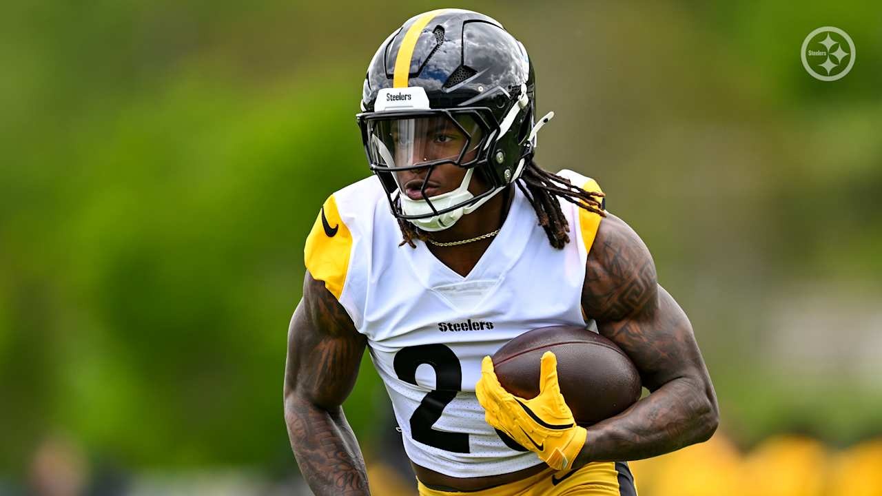 Steelers Rookie Chooses Family First, Buys Mom a Home With First NFL Paycheck Instead of a Car