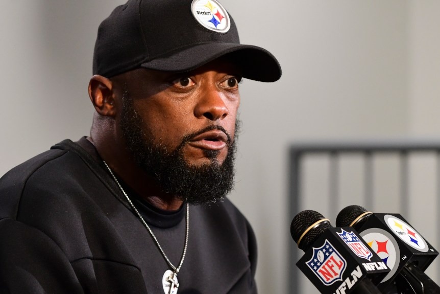 Steelers Sign New WR, Cut Another After Skipping Practice for a Week