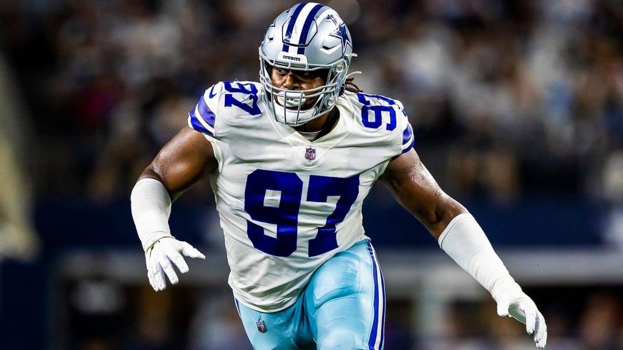Cowboys Defensive Tackle Honored as NFLPA Community MVP for Week 2 After Hosting Special Event for Single Moms