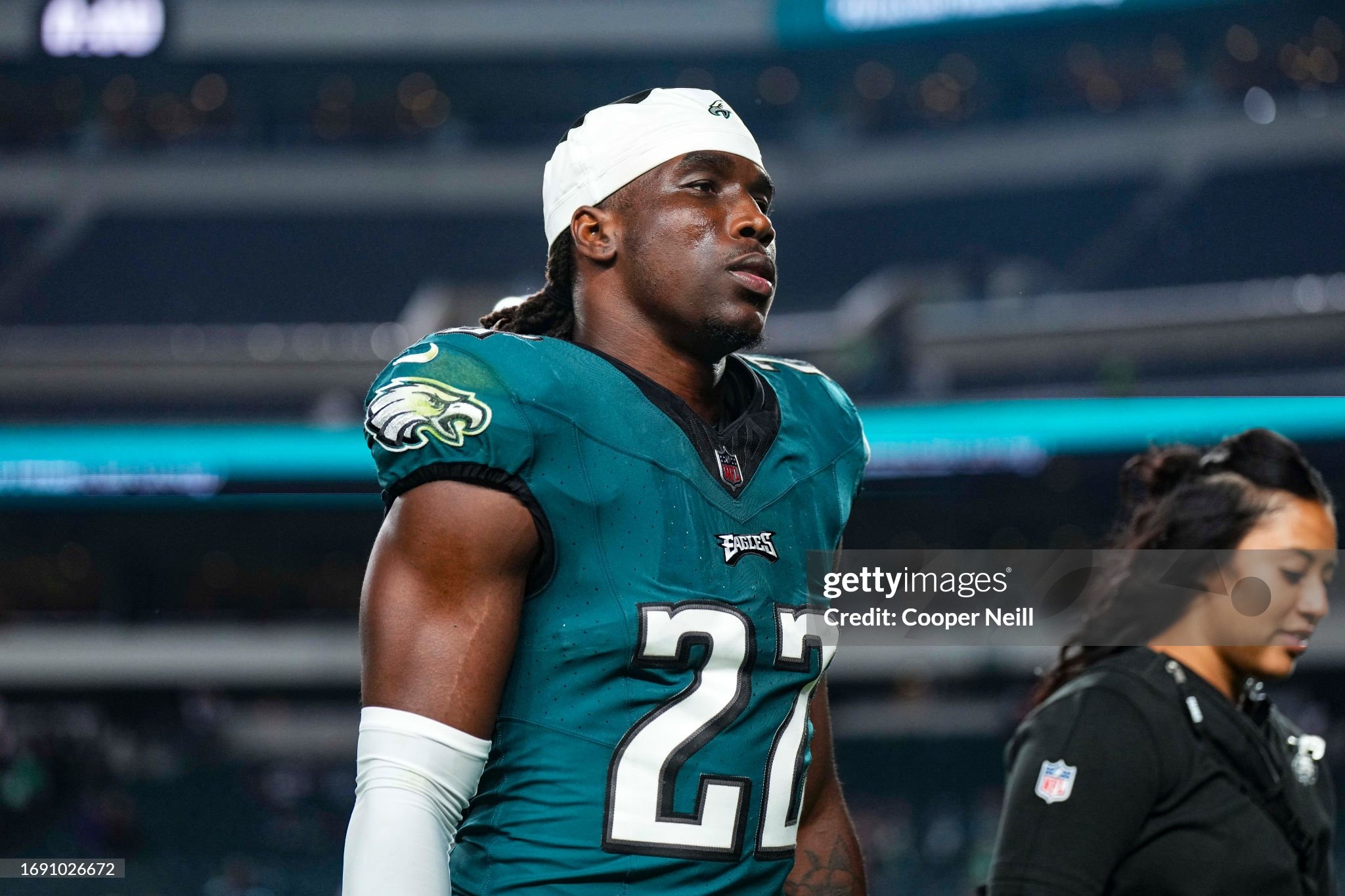 Kelee Ringo Writes a 5-Page Heartfelt Apology Letter to the Eagles for ...