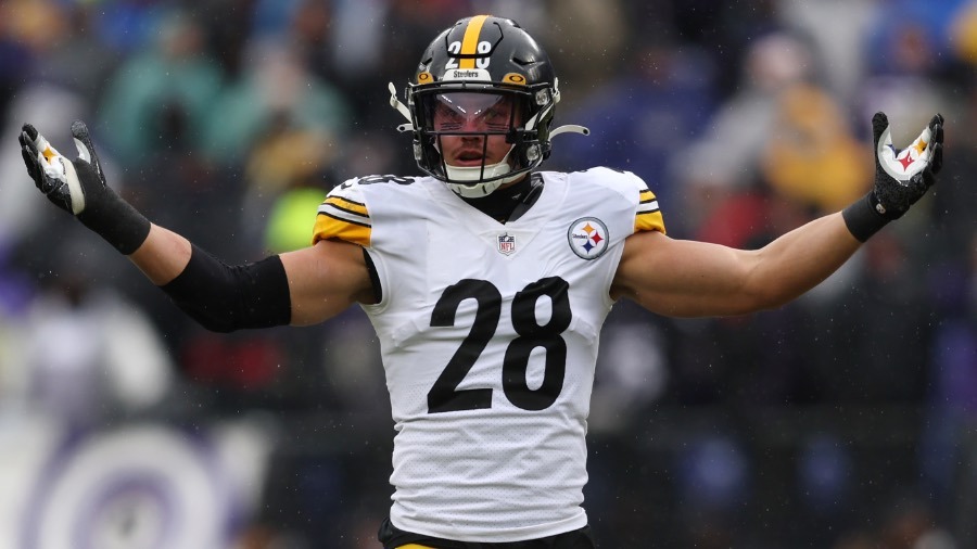 Steelers suffer a major loss despite beating the Browns following a serious-looking injury to team captain