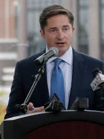 New Chairman Makes Bold Move to Ban LGBT Fans from Buying Tickets, Sparking Community Outrage