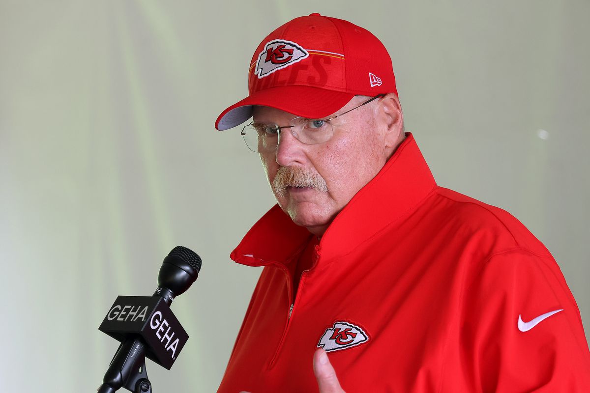 SOURCE: Chiefs Suspend Practice After Two Rookies Clash at Training Camp