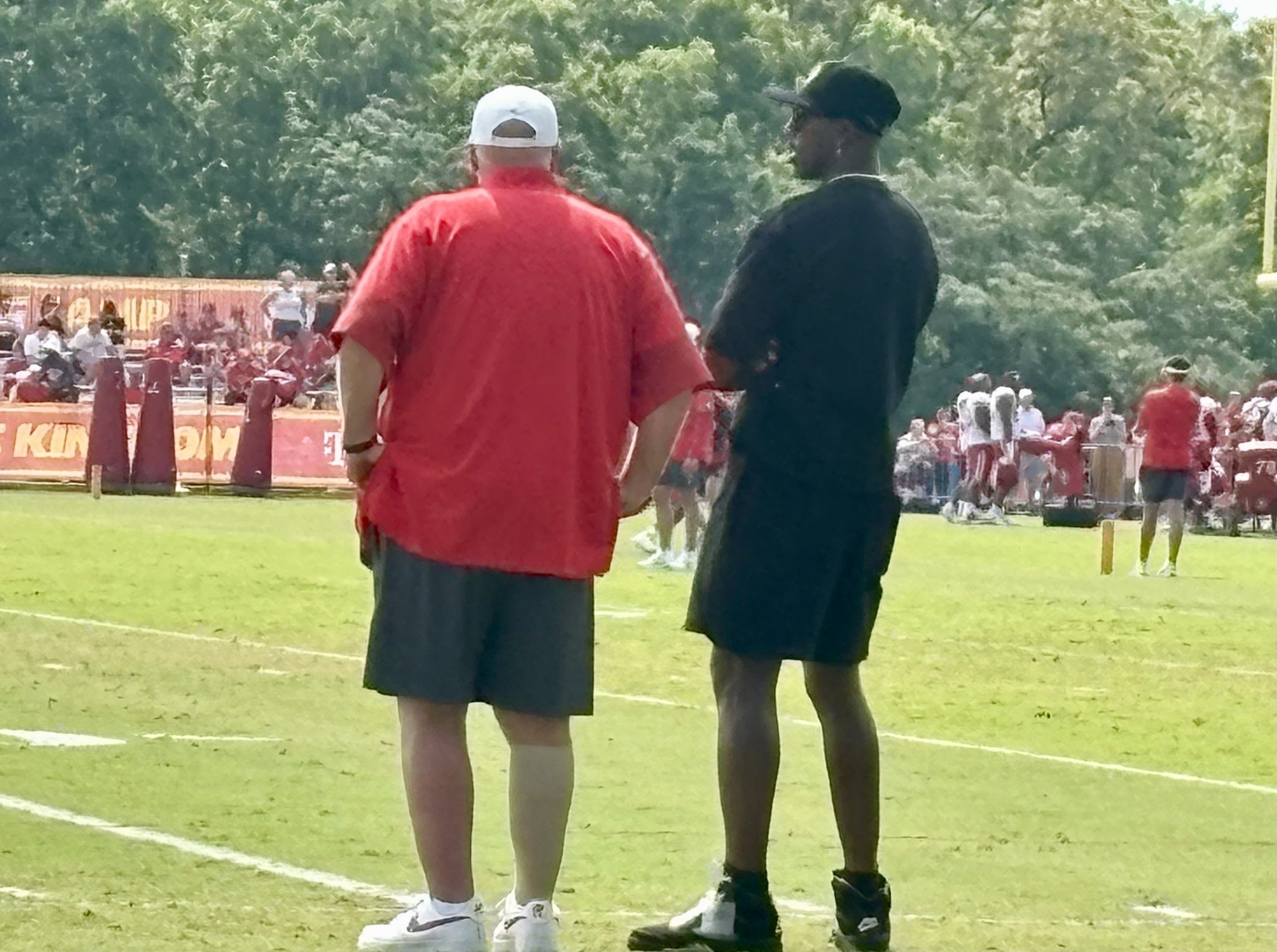Andy Reid gets Surprise Visit from Former Pupil at Chiefs training Camp : "He’s got a good heart"