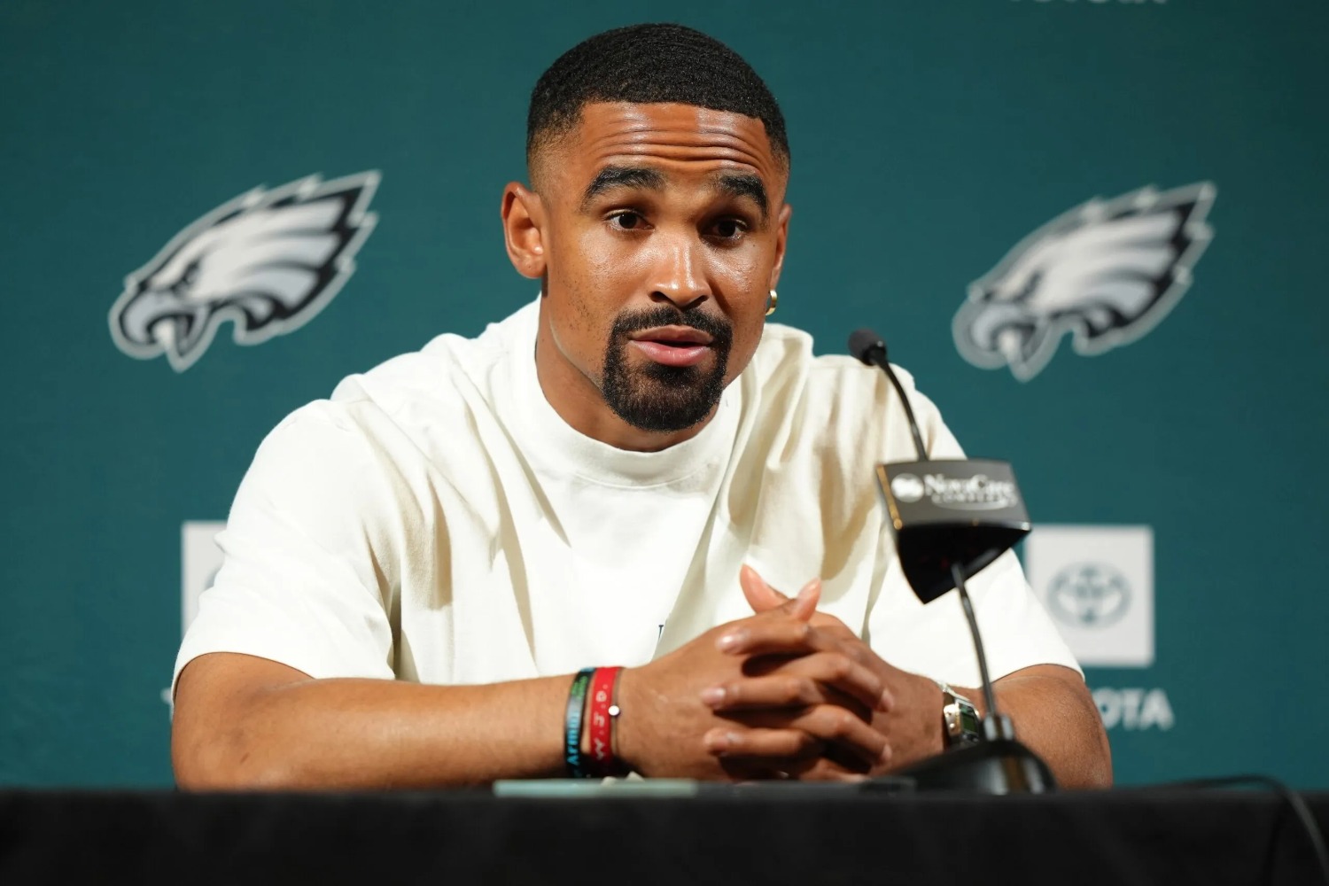 Jalen Hurts on Brady Statue: "I’m Not Chasing Statues — I’m Bleeding for Philly, Snap by Snap"